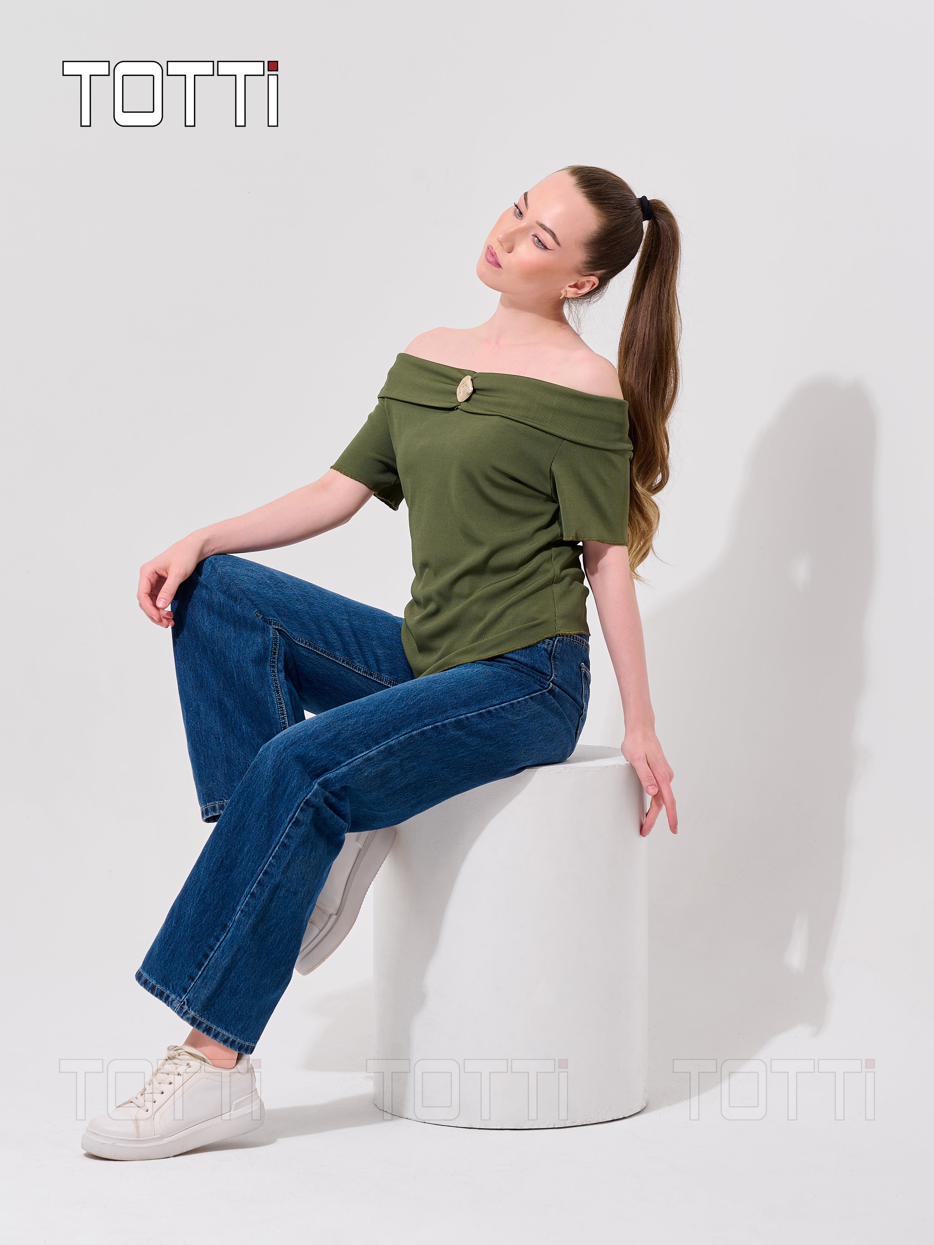 ASYMMETRICAL RIBBED OFF-THE-SHOULDER TOP
